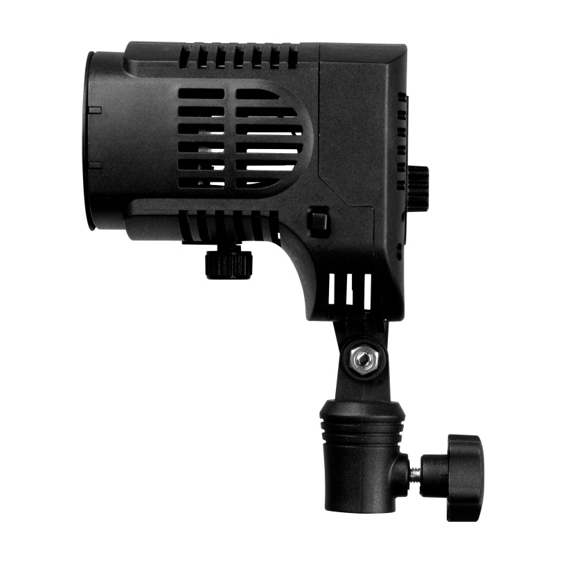 Nanguang CN-28FA LED Fresnel + barndoor - 3
