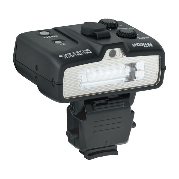 Nikon SB-R200 - 1