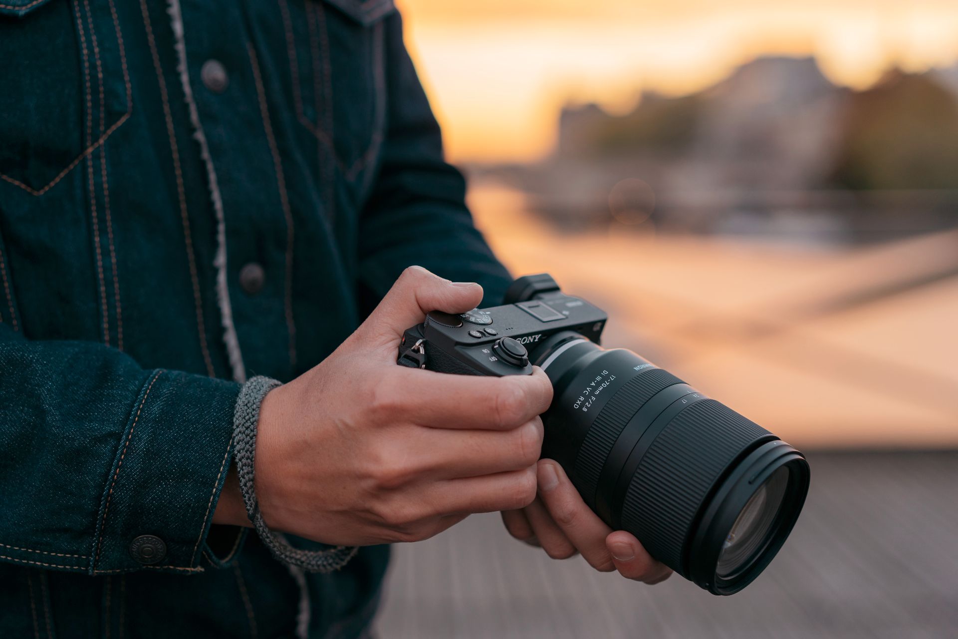 Tamron 17-70mm f/2.8 Di III-A VC RXD za Sony E - 3